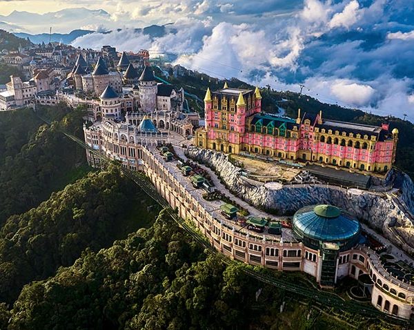 Thuê xe ô tô 7 chỗ Đà Nẵng - Bà Nà Hills