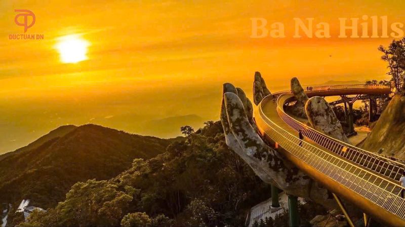 Thuê xe ô tô 4 chỗ Đà Nẵng - Bà Nà Hills
