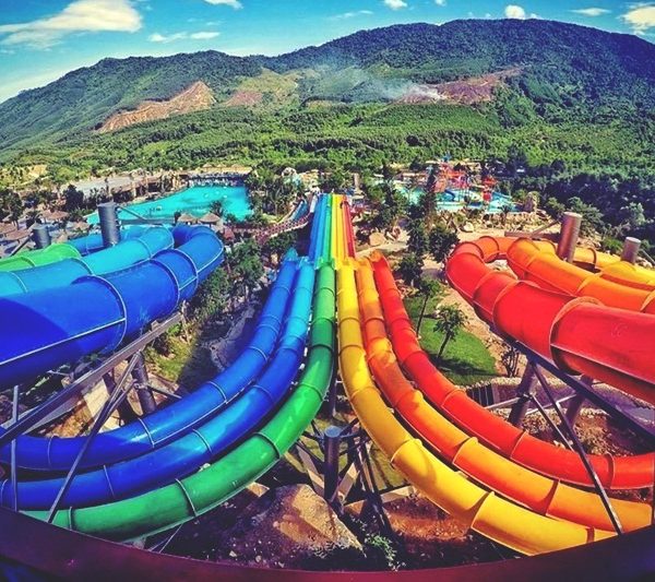 Thuê xe ô tô 16 chỗ Đà Nẵng - Núi Thần Tài
