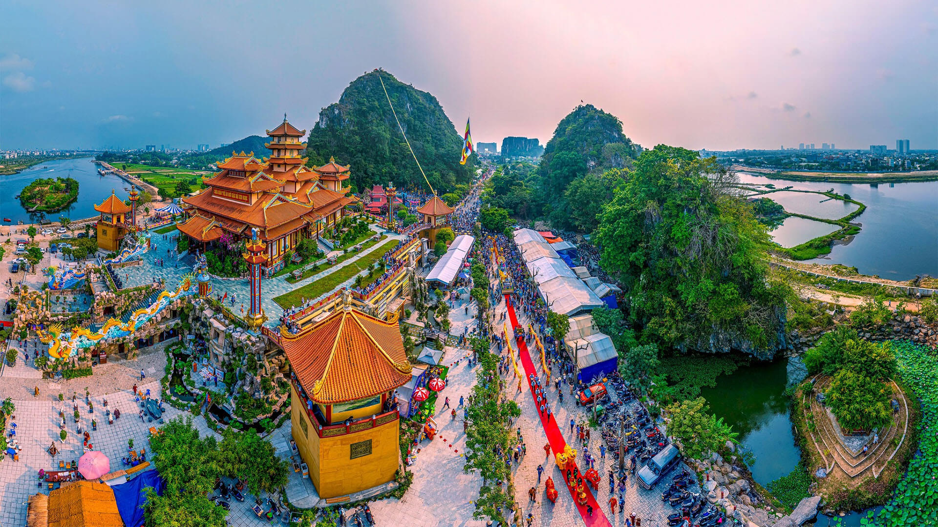 Thuê xe ô tô 16 chỗ Đà Nẵng - Núi Ngũ Hành Sơn